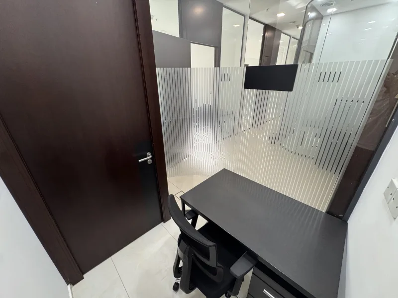 Office B002
