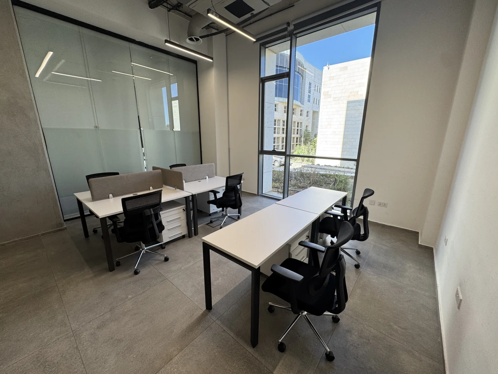 Office 125
